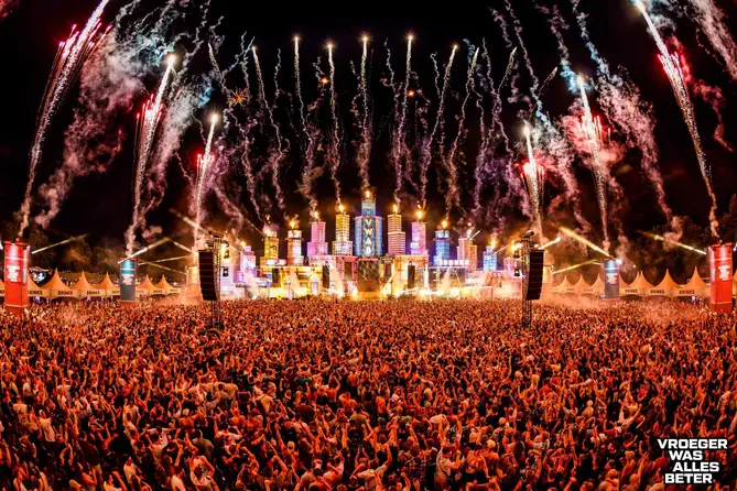 VWAB Classics Reloaded October 2025 - Classic Hardstyle festival lineup and Matrix stage design